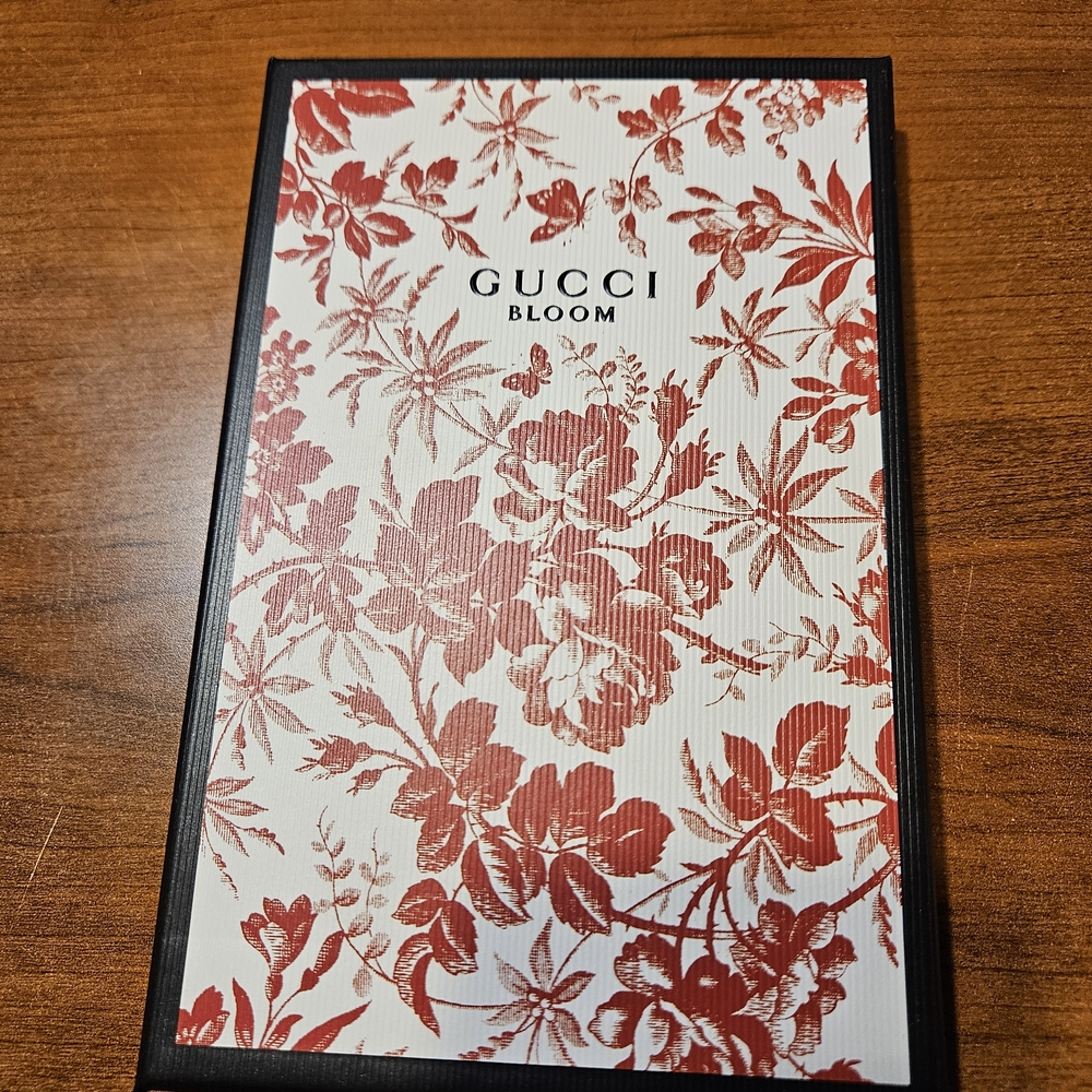 Gucci Bloom Floral Box - Picture 2 of 3